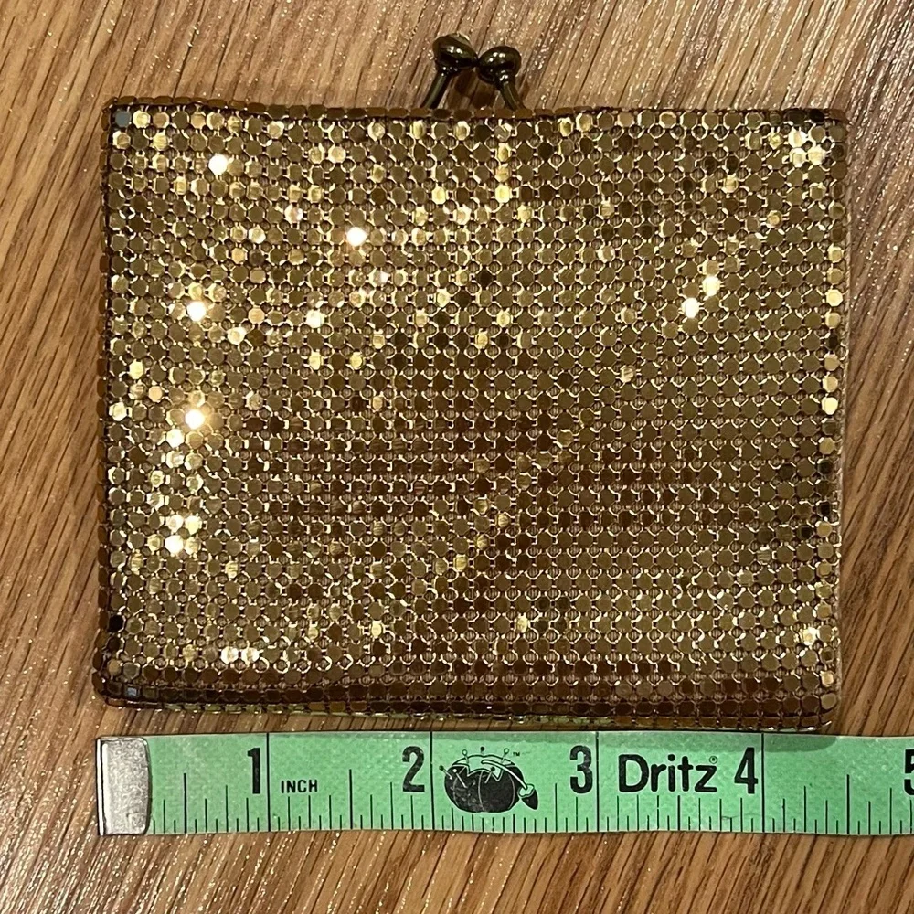 Vintage Duramesh Gold Metal Mesh‎ Rhinestone Double-Kiss Billfold Wallet - Picture 9 of 9